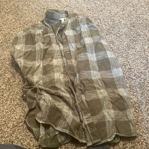 Short sleeve button up